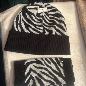 Kate Spade NWOT hat and fingerless blue